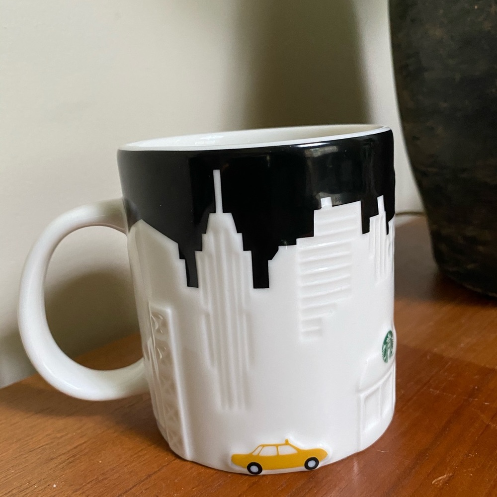 2012 Starbucks NEW YORK CITY MUG Collector Series